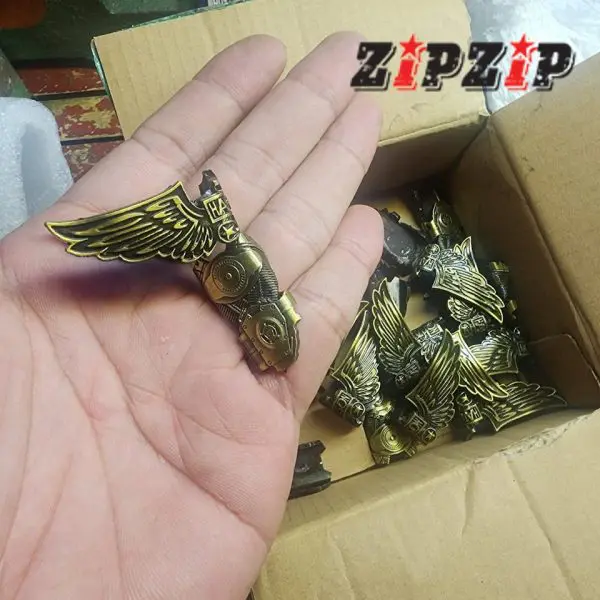Bộ 2 Mảnh Emblem Harley Davidson Tháo Máy Chính Hãng Zippo