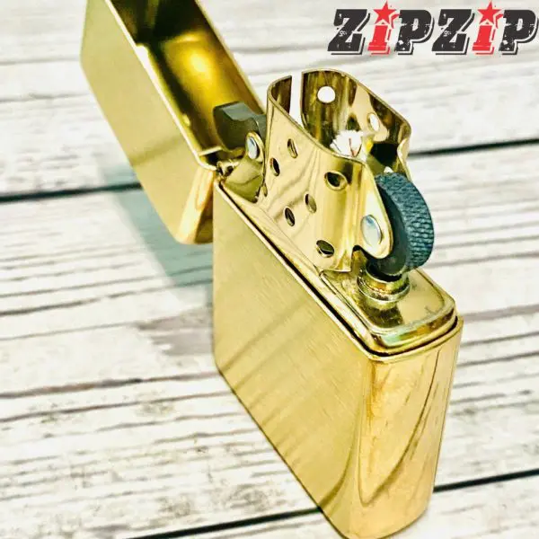 Zippo Armor Brushed Brass Mỹ Chính Hãng - Ảnh 6